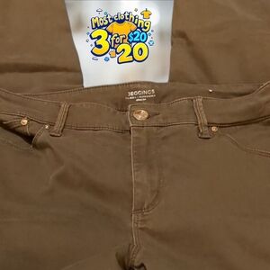 Chicos jeggings size 4 US . Chico's size 0